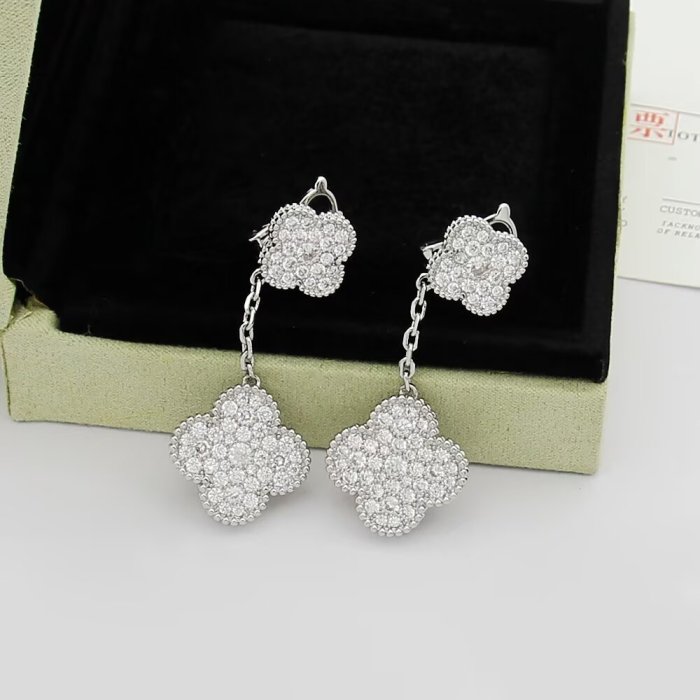 Van Cleef & Arpels Earrings