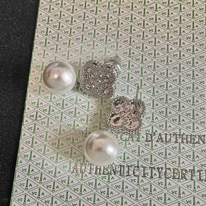 Van Cleef & Arpels Earrings