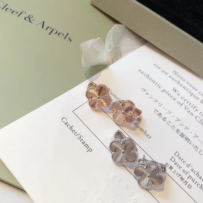 Van Cleef & Arpels Earrings