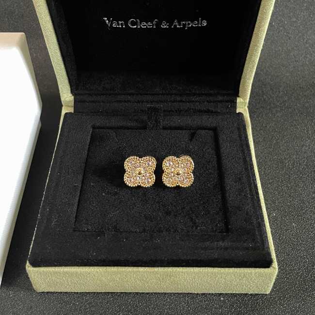 Van Cleef & Arpels Earrings