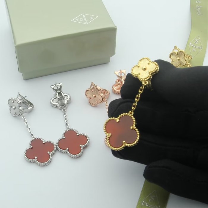 Van Cleef & Arpels Earrings