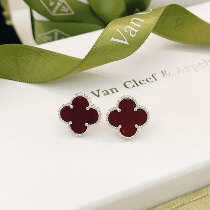 Van Cleef & Arpels Earrings