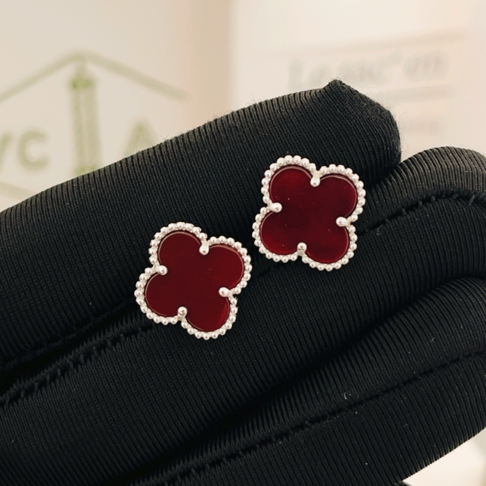 Van Cleef & Arpels Earrings