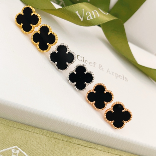 Van Cleef & Arpels Earrings