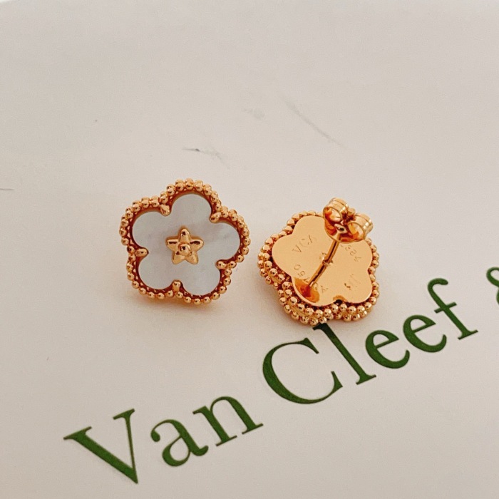 Van Cleef & Arpels Earrings