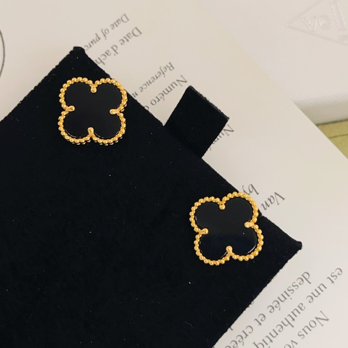 Van Cleef & Arpels Earrings