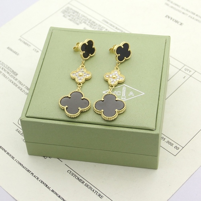 Van Cleef & Arpels Earrings