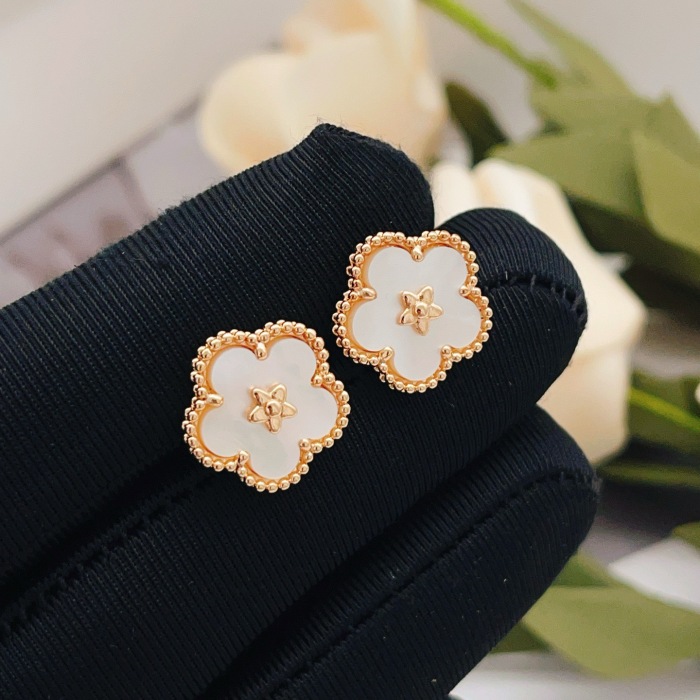 Van Cleef & Arpels Earrings