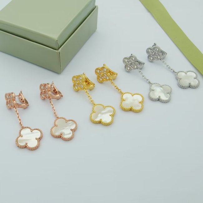 Van Cleef & Arpels Earrings