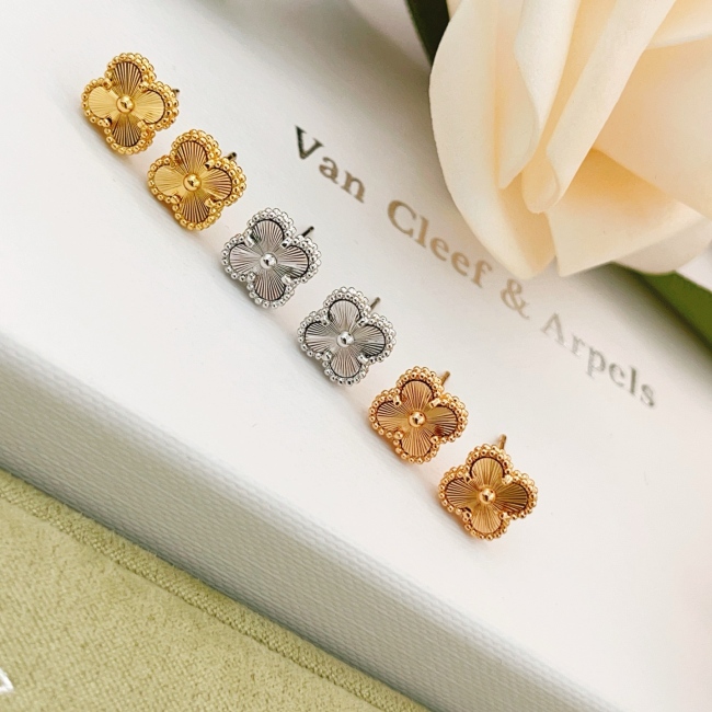 Van Cleef & Arpels Earrings