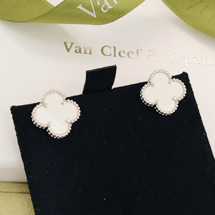 Van Cleef & Arpels Earrings