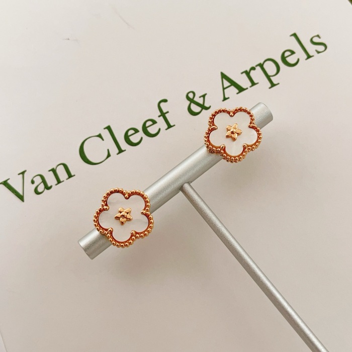 Van Cleef & Arpels Earrings