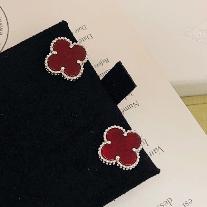 Van Cleef & Arpels Earrings