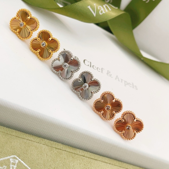 Van Cleef & Arpels Earrings