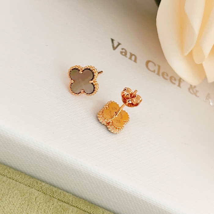 Van Cleef & Arpels Earrings