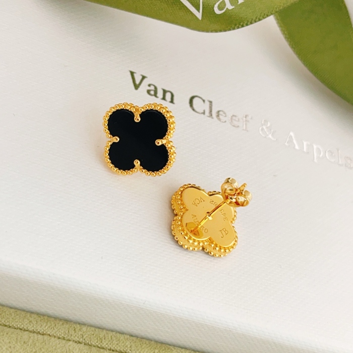 Van Cleef & Arpels Earrings