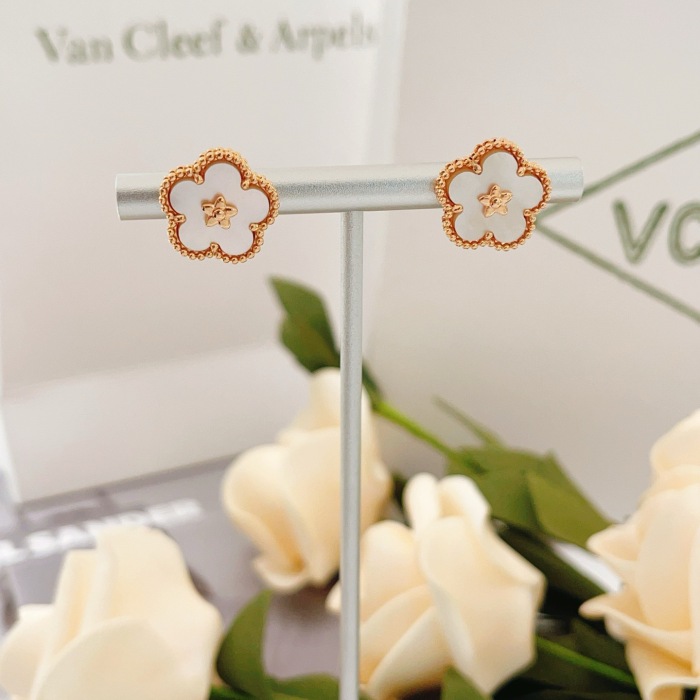 Van Cleef & Arpels Earrings