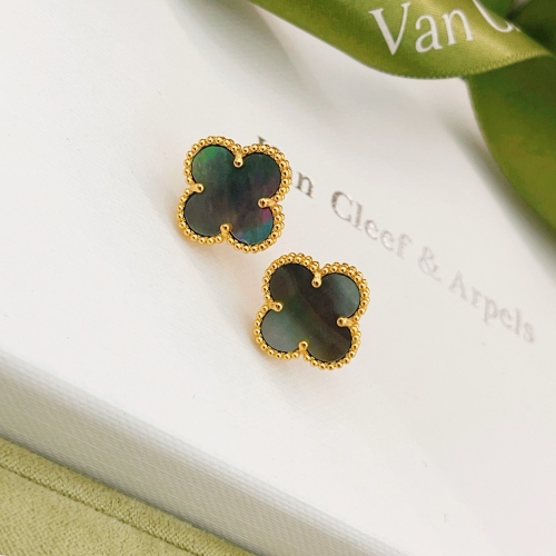 Van Cleef & Arpels Earrings