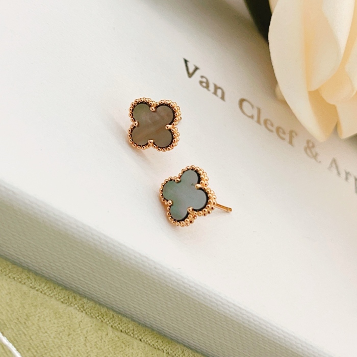 Van Cleef & Arpels Earrings