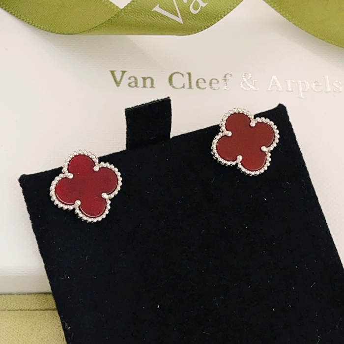 Van Cleef & Arpels Earrings
