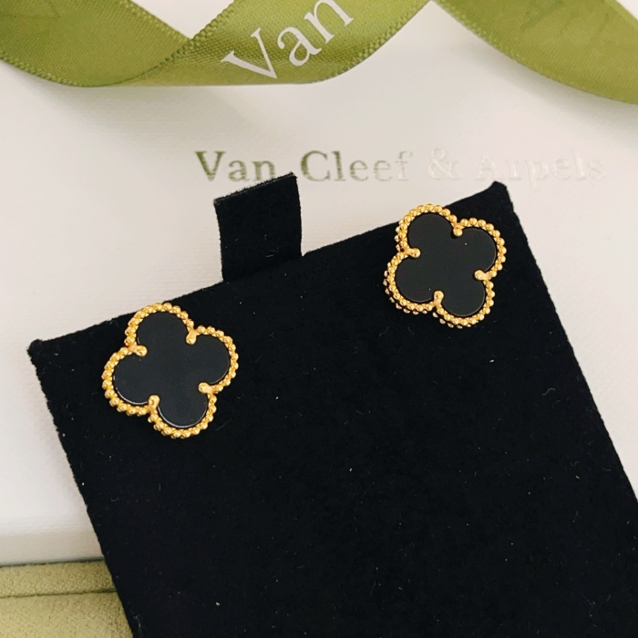 Van Cleef & Arpels Earrings