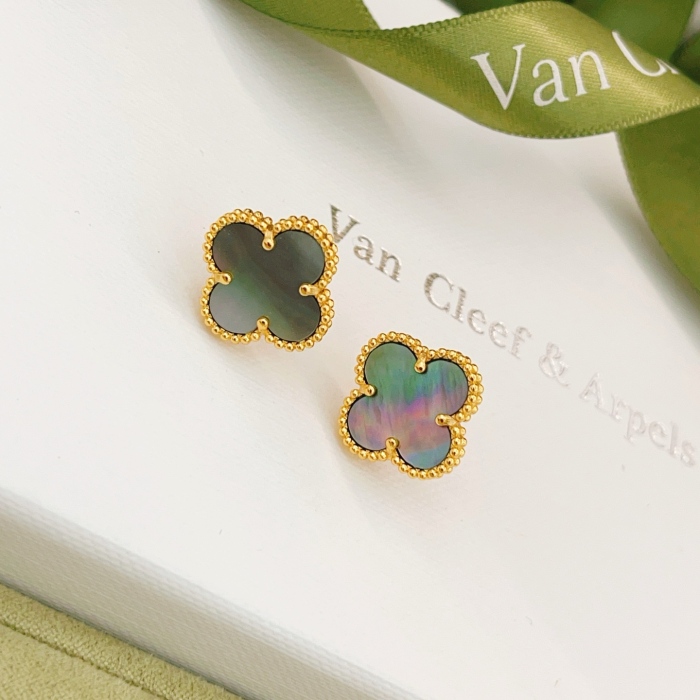 Van Cleef & Arpels Earrings