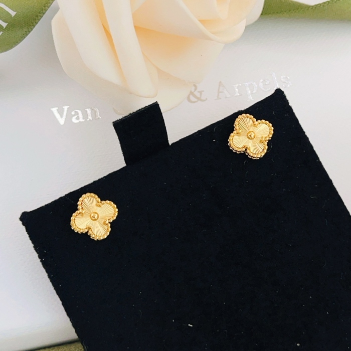 Van Cleef & Arpels Earrings