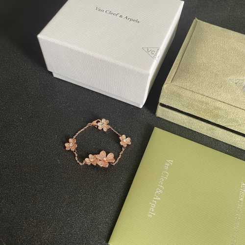 Van Cleef & Arpels Bracelet