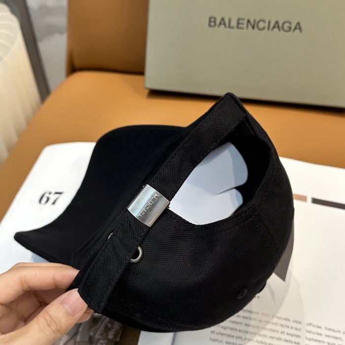 Balenciaga Baseball Cap