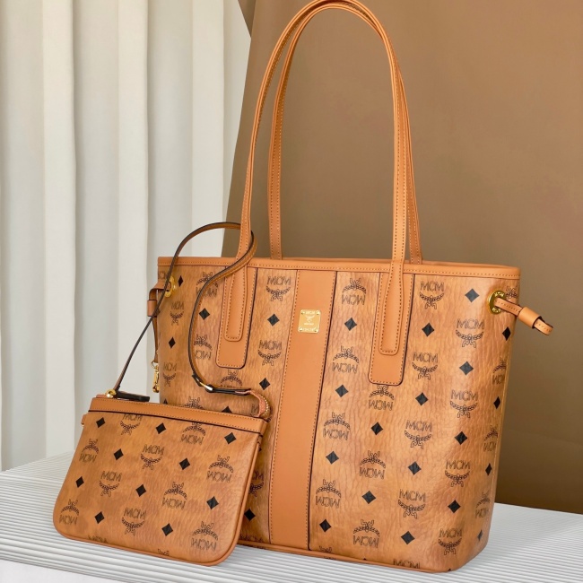 MCM Liz Visetos Shoulder Bags Size 29*14*25cm