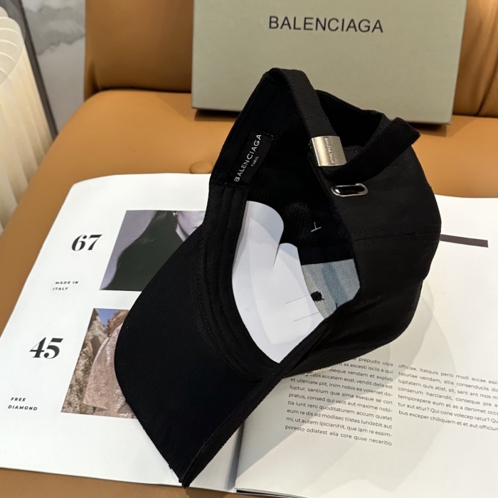 Balenciaga Baseball Cap