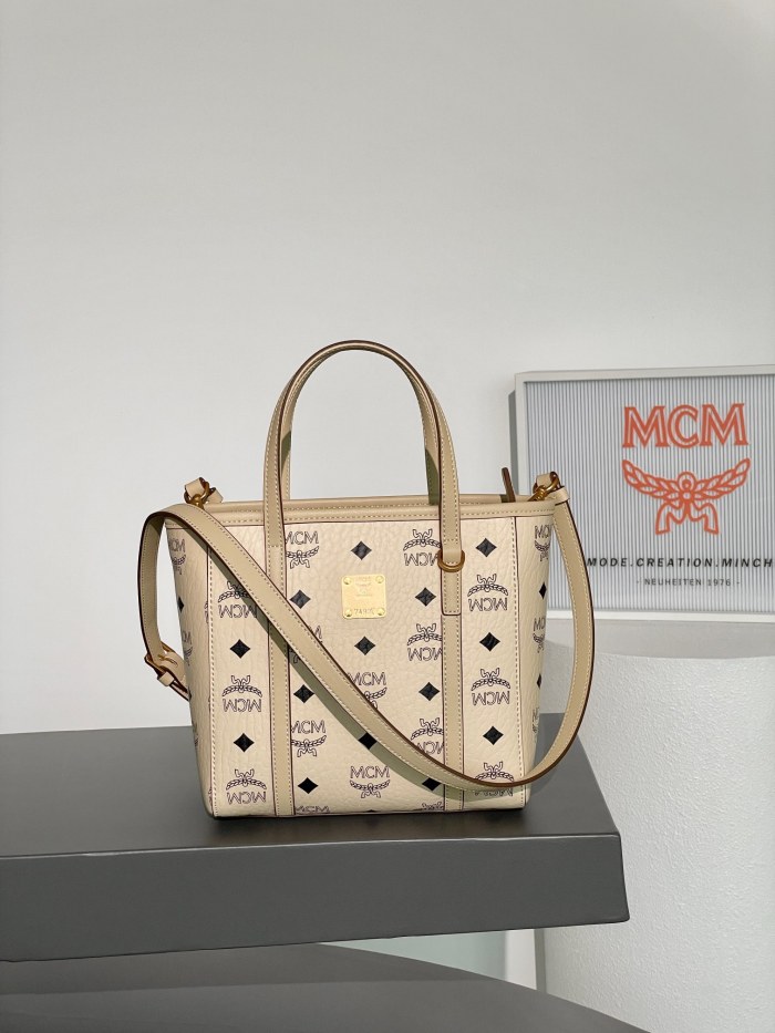 MCM Aren Visetos Mini Shoulder Bags Size 19*9.5*18.5cm