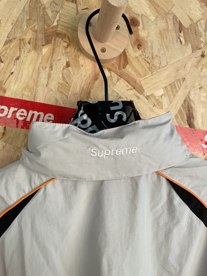 Supreme 26FW GORE-TEX Shell Jacket Size S-XL