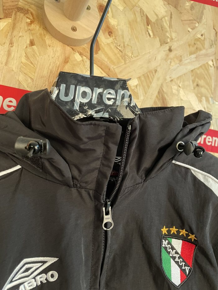 Supreme 26FW GORE-TEX Shell Jacket Size S-XL