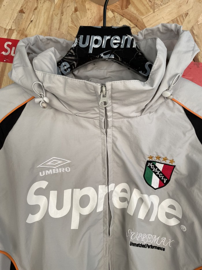 Supreme 26FW GORE-TEX Shell Jacket Size S-XL