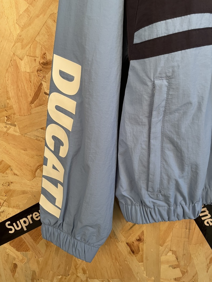 Supreme 26FW GORE-TEX Shell Jacket Size S-XL