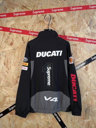 Supreme 26FW GORE-TEX Shell Jacket Size S-XL