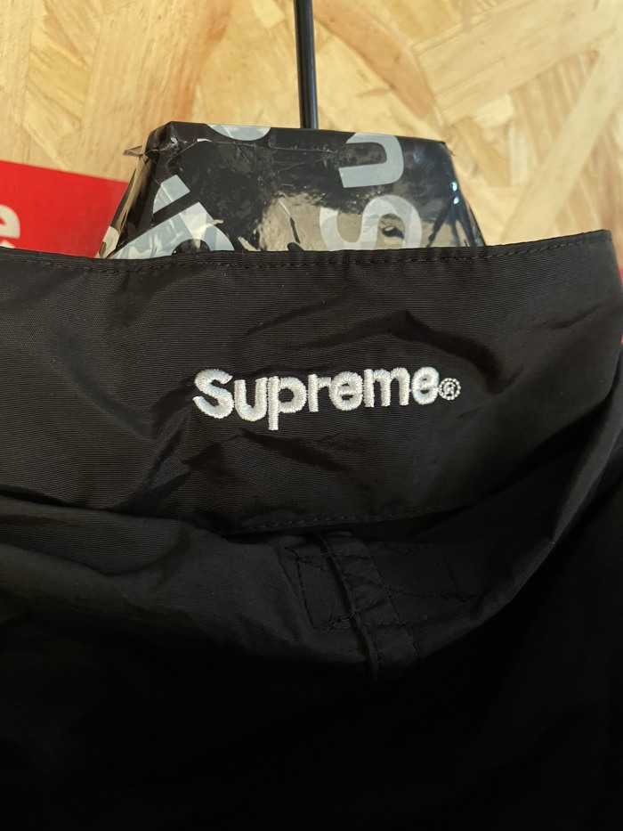 Supreme 26FW GORE-TEX Shell Jacket Size S-XL