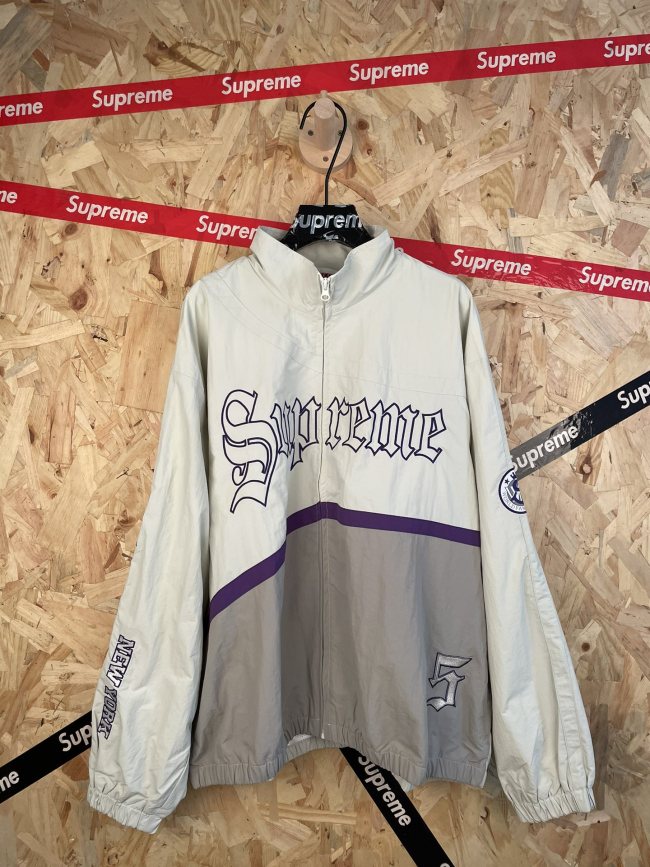Supreme 26FW GORE-TEX Shell Jacket Size S-XL