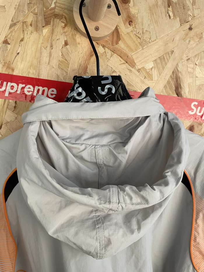 Supreme 26FW GORE-TEX Shell Jacket Size S-XL