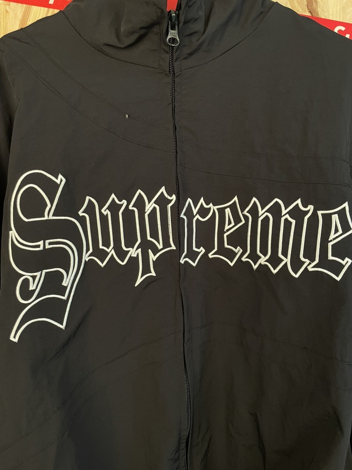 Supreme 26FW GORE-TEX Shell Jacket Size S-XL