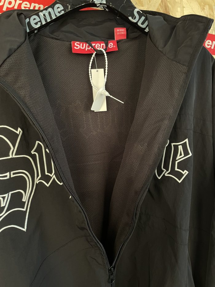 Supreme 26FW GORE-TEX Shell Jacket Size S-XL