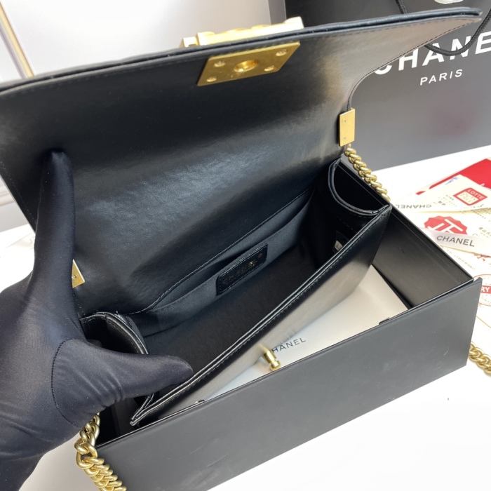 Chanel BOY Shoulder Bags Size 25*14*7cm
