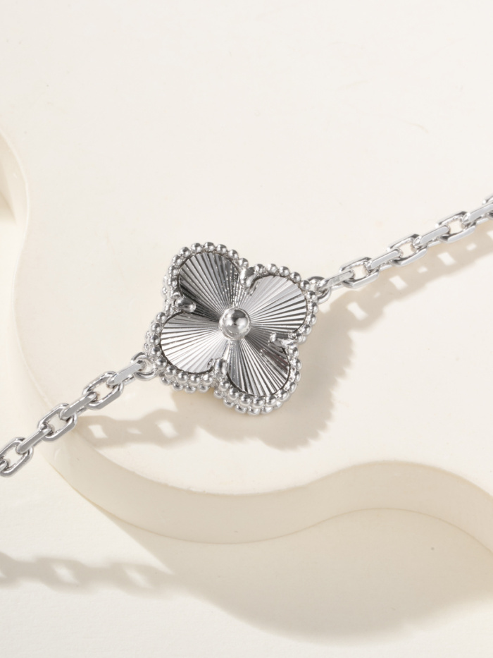Van Cleef & Arpels Bracelet