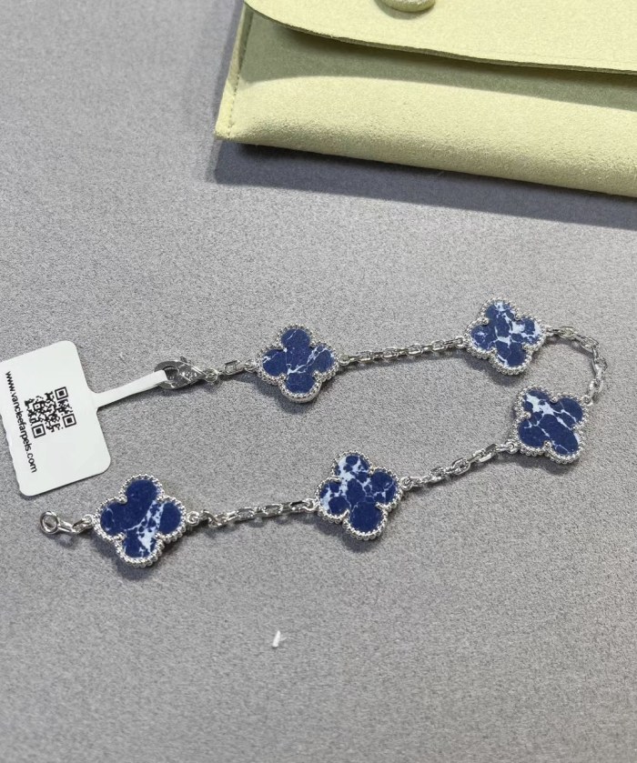 Van Cleef & Arpels Bracelet
