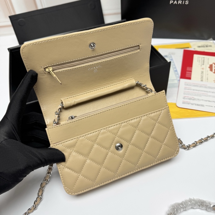 Chanel AP4241 Woc Shoulder Bags 19*12*3cm