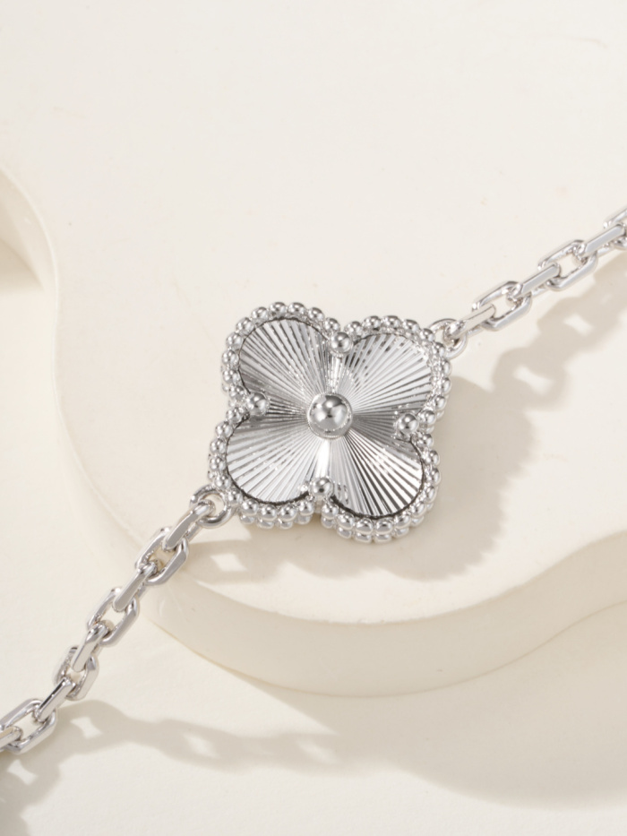 Van Cleef & Arpels Bracelet