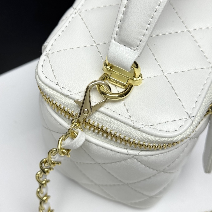 Chanel AP4910 26C Shoulder Bags 17*9.5*8cm