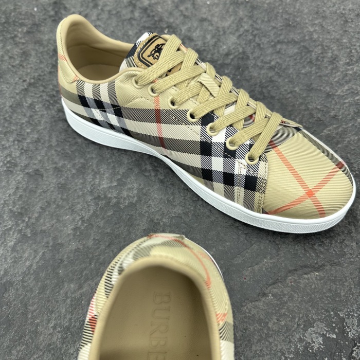 Burberry Sneaker Size 36-46