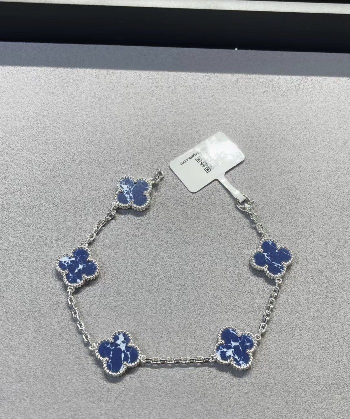 Van Cleef & Arpels Bracelet